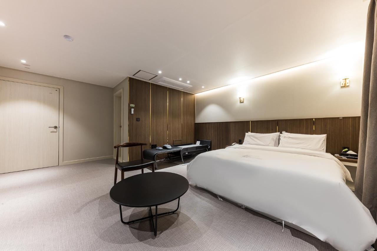Hotel Lium Cheonan Exterior foto