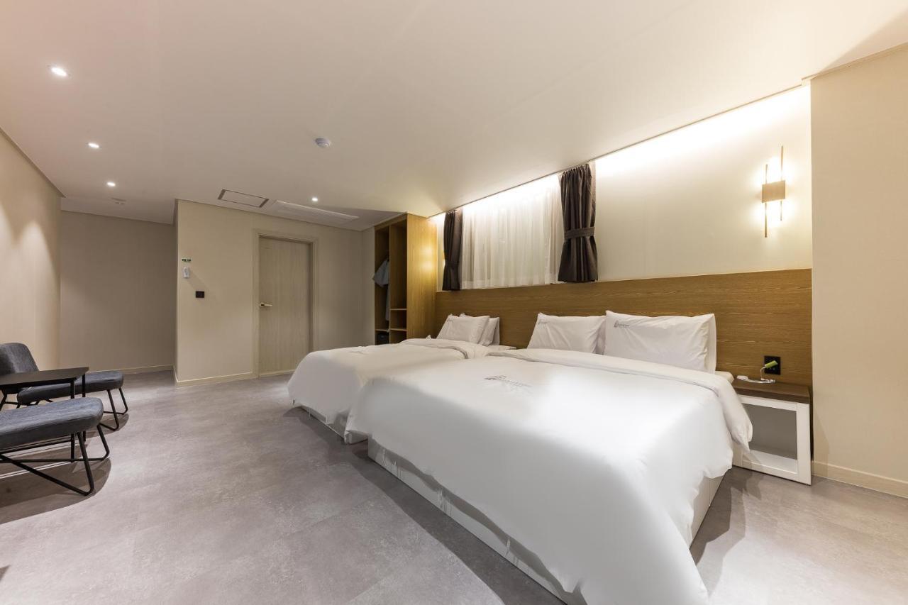 Hotel Lium Cheonan Exterior foto