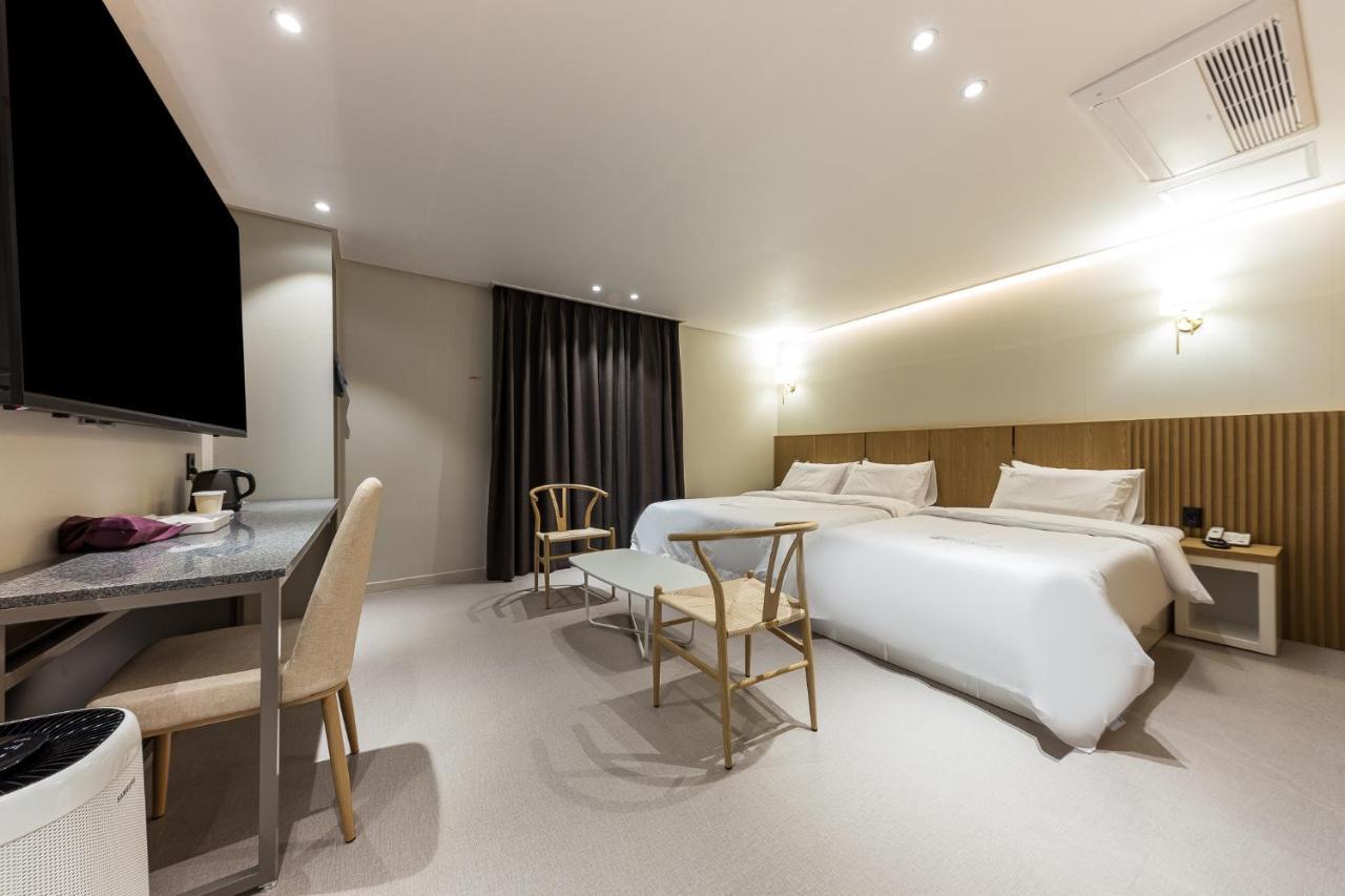 Hotel Lium Cheonan Exterior foto
